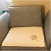 ويوزع الصانع وسائد أليكة محكة يدويا من القطن بأكمله details Picture